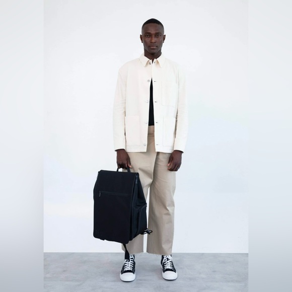 Béis “The Hanging Backpack” - Picture 2 of 6